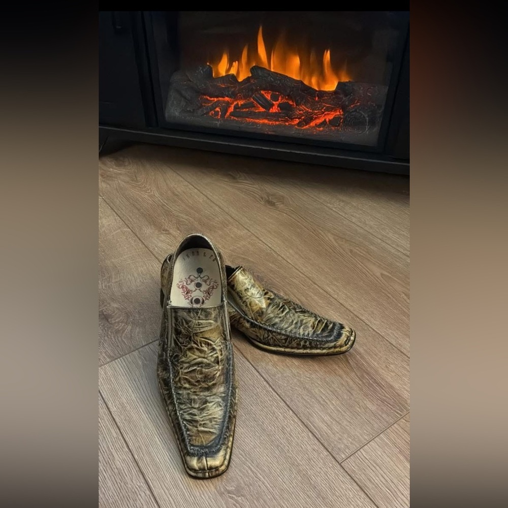 Ikon & Co Metallic slip on statement Loafers Gold bronze black distressed Size 9